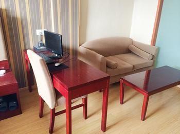 Danfengbailu Business Hotel Нанчан Екстериор снимка